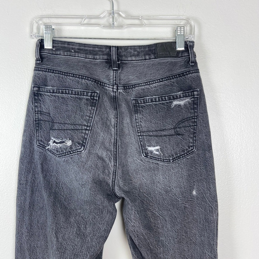American Eagle Highest Rise Mom Jean Distressed Faded Black Gray Size 2 Regular - Picture 9 of 11